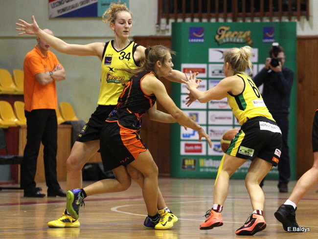 Zwycięskie koszykarki (zdjęcia)