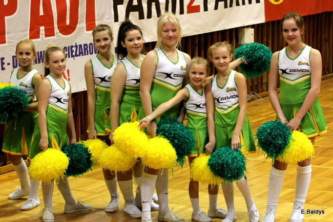 Zwycięskie koszykarki (zdjęcia)