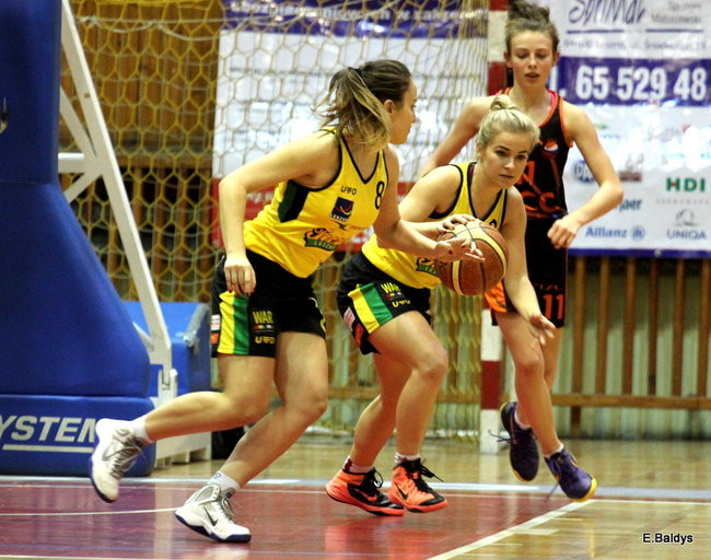 Zwycięskie koszykarki (zdjęcia)