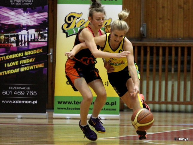 Zwycięskie koszykarki (zdjęcia)