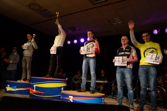 Kolarze na scenie w Lipnie (zdjęcia)