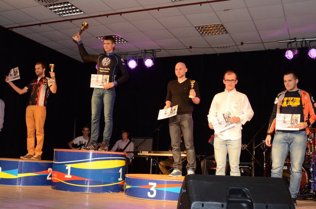 Kolarze na scenie w Lipnie (zdjęcia)