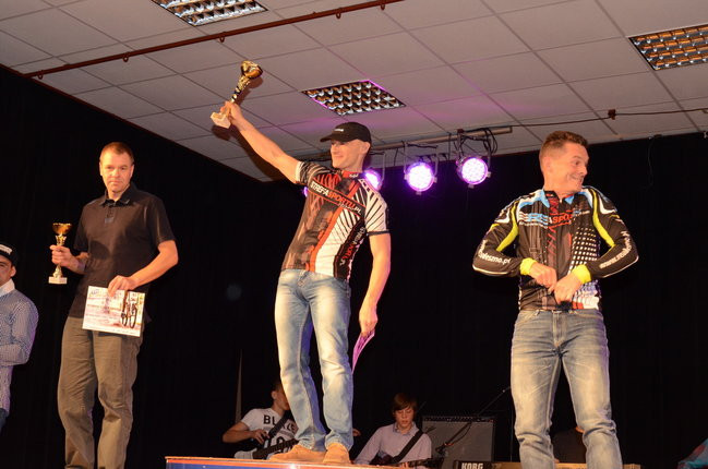 Kolarze na scenie w Lipnie (zdjęcia)