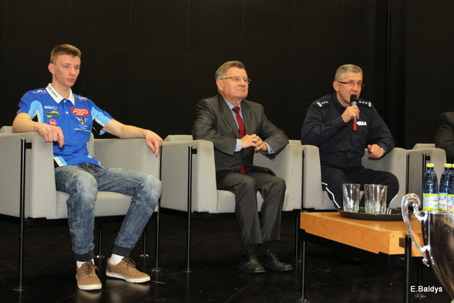 Tak właśnie trzeba kibicować (zdjęcia)