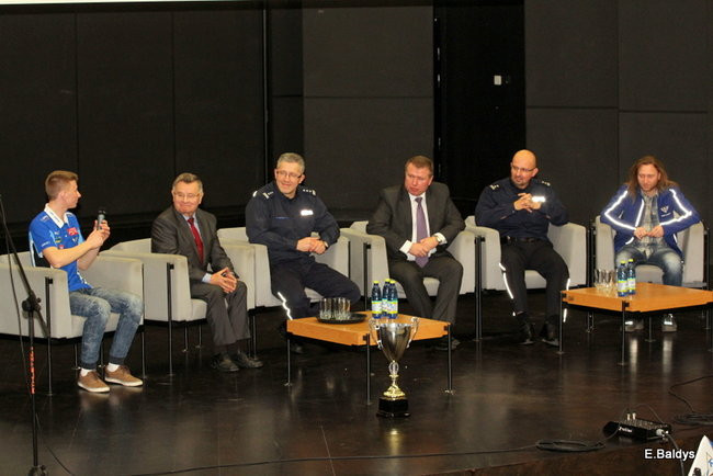 Tak właśnie trzeba kibicować (zdjęcia)