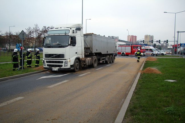 Zablokowany skręt w Estkowskiego (zdjęcia)