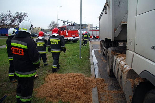 Zablokowany skręt w Estkowskiego (zdjęcia)