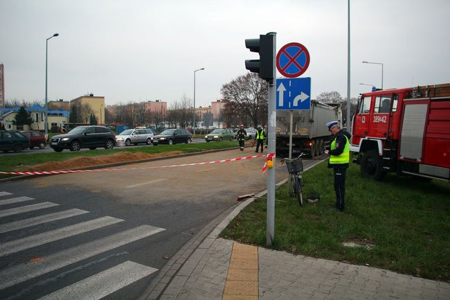 Zablokowany skręt w Estkowskiego (zdjęcia)
