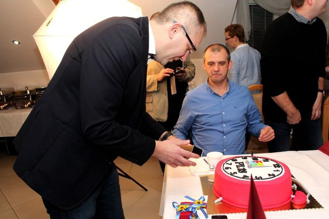 Zwycięzca dziękuje, pokonany gratuluje i deklaruje życzliwość (zdjęcia)