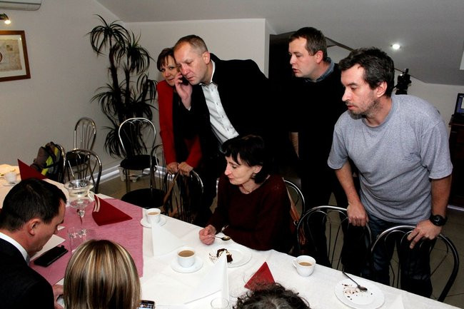 Zwycięzca dziękuje, pokonany gratuluje i deklaruje życzliwość (zdjęcia)