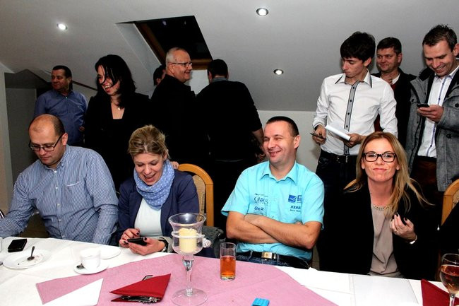 Zwycięzca dziękuje, pokonany gratuluje i deklaruje życzliwość (zdjęcia)