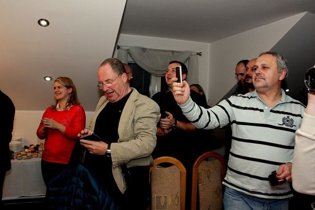 Zwycięzca dziękuje, pokonany gratuluje i deklaruje życzliwość (zdjęcia)