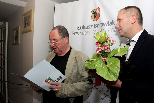 Zwycięzca dziękuje, pokonany gratuluje i deklaruje życzliwość (zdjęcia)