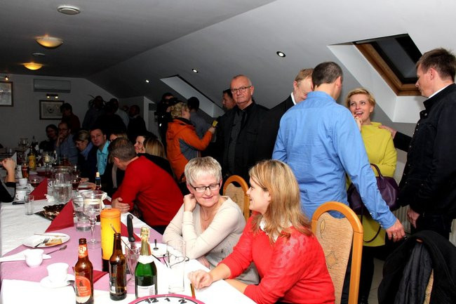 Zwycięzca dziękuje, pokonany gratuluje i deklaruje życzliwość (zdjęcia)