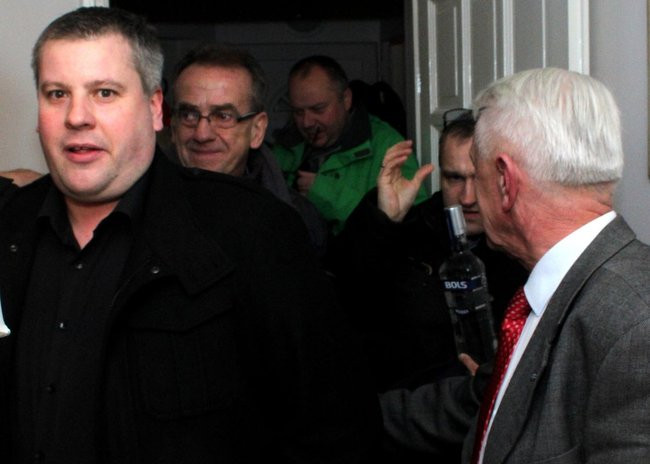 Zwycięzca dziękuje, pokonany gratuluje i deklaruje życzliwość (zdjęcia)