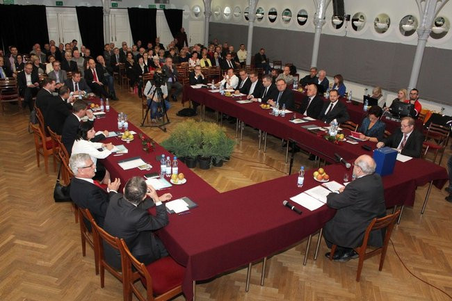 Sławomir Szczot przewodniczącym Rady Miejskiej Leszna (zdjęcia)