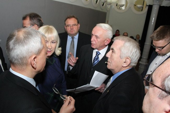 Sławomir Szczot przewodniczącym Rady Miejskiej Leszna (zdjęcia)