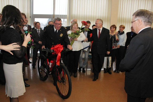 Rower dla odchodzącego prezydenta (zdjęcia)