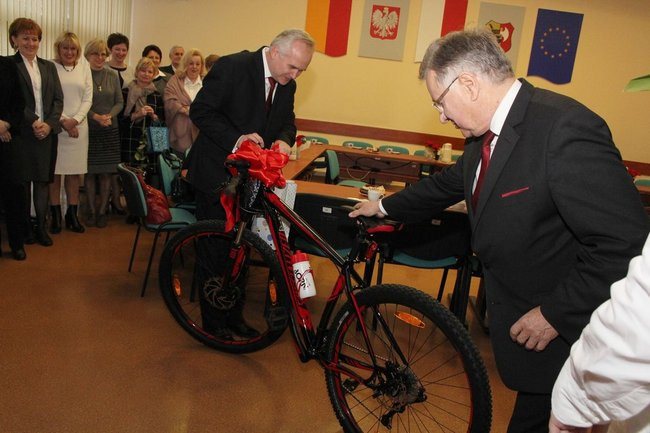 Rower dla odchodzącego prezydenta (zdjęcia)