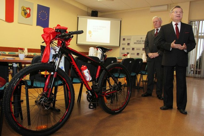 Rower dla odchodzącego prezydenta (zdjęcia)