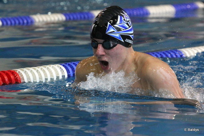 Pływali w Lesznie ( zdjęcia )