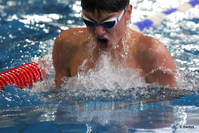 Pływali w Lesznie ( zdjęcia )