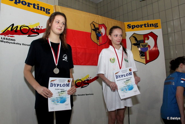 Pływali w Lesznie ( zdjęcia )