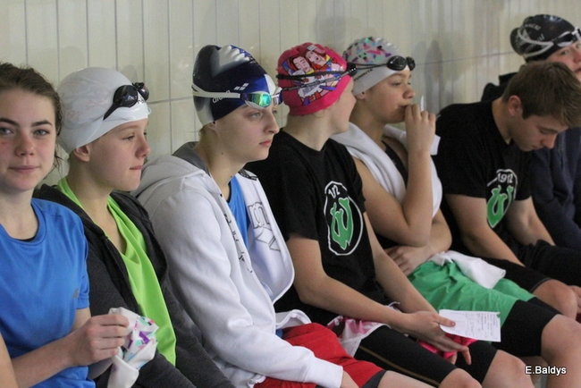 Pływali w Lesznie ( zdjęcia )