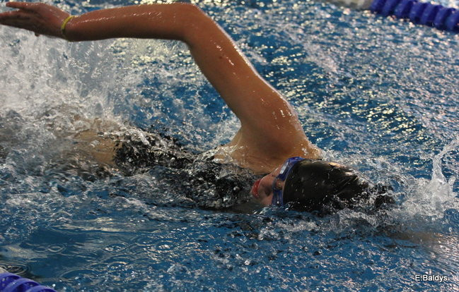 Pływali w Lesznie ( zdjęcia )