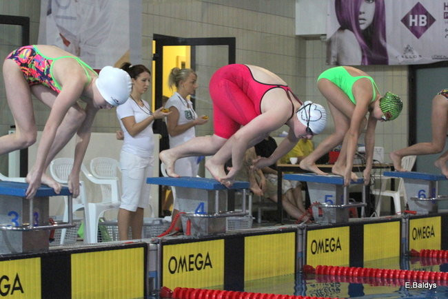 Pływali w Lesznie ( zdjęcia )