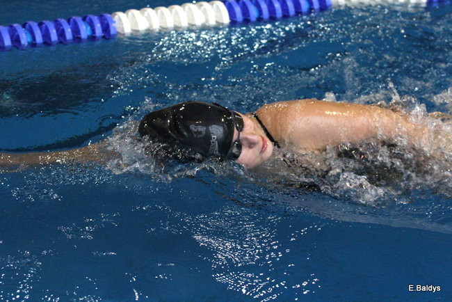 Pływali w Lesznie ( zdjęcia )