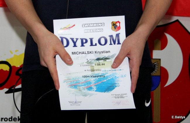 Pływali w Lesznie ( zdjęcia )