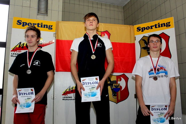 Pływali w Lesznie ( zdjęcia )