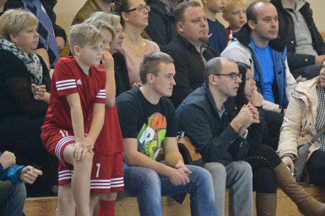 Turniej Mikołajkowy w Drobninie (zdjęcia)