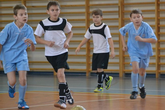 Turniej Mikołajkowy w Drobninie (zdjęcia)