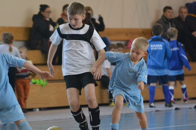 Turniej Mikołajkowy w Drobninie (zdjęcia)