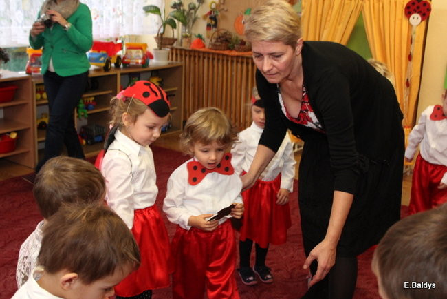 Pasowanie Biedronek w PM 8 (zdjęcia)