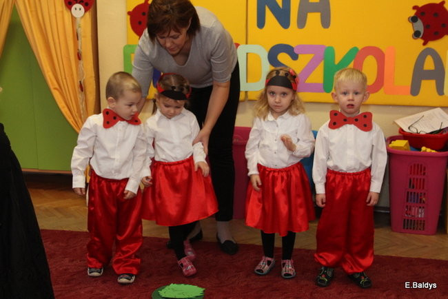 Pasowanie Biedronek w PM 8 (zdjęcia)