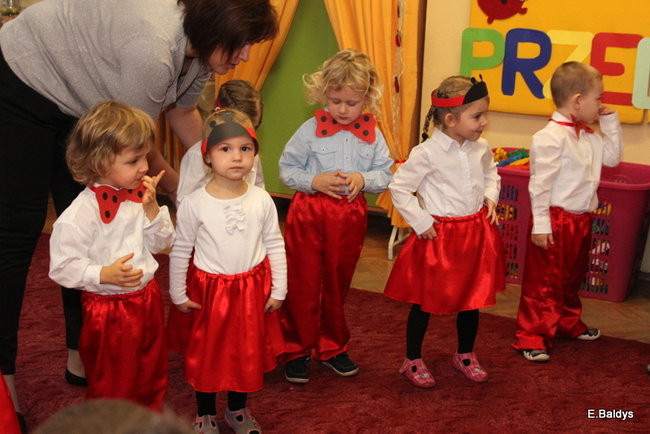 Pasowanie Biedronek w PM 8 (zdjęcia)