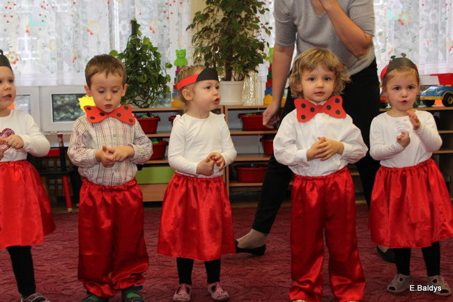 Pasowanie Biedronek w PM 8 (zdjęcia)