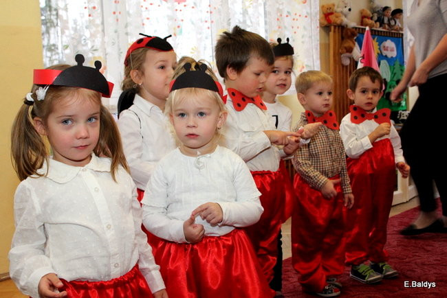 Pasowanie Biedronek w PM 8 (zdjęcia)