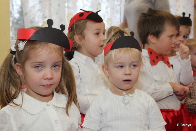 Pasowanie Biedronek w PM 8 (zdjęcia)