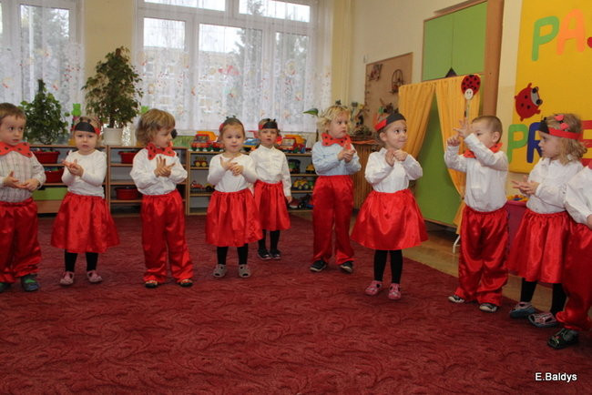 Pasowanie Biedronek w PM 8 (zdjęcia)