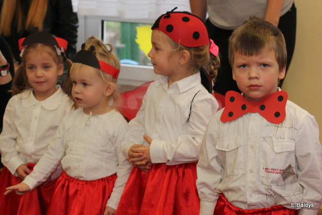 Pasowanie Biedronek w PM 8 (zdjęcia)