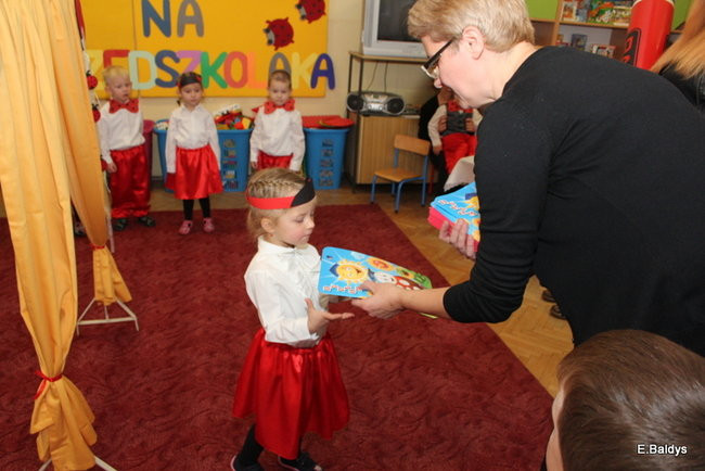 Pasowanie Biedronek w PM 8 (zdjęcia)