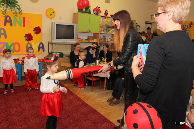 Pasowanie Biedronek w PM 8 (zdjęcia)