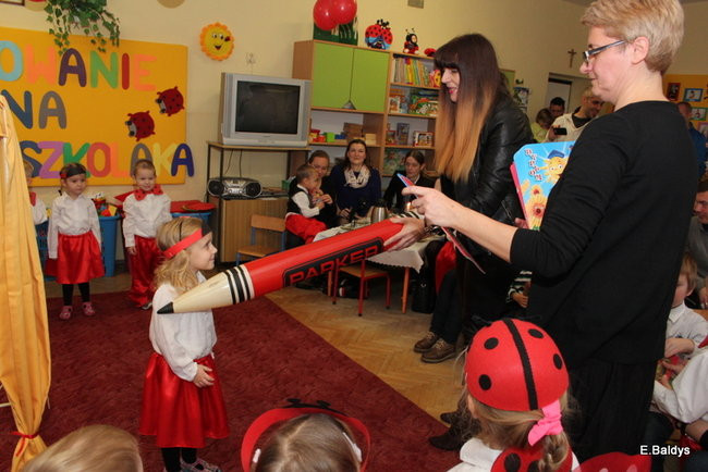 Pasowanie Biedronek w PM 8 (zdjęcia)