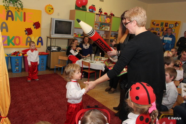 Pasowanie Biedronek w PM 8 (zdjęcia)