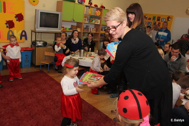 Pasowanie Biedronek w PM 8 (zdjęcia)