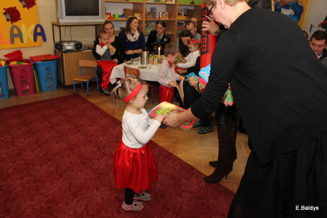 Pasowanie Biedronek w PM 8 (zdjęcia)